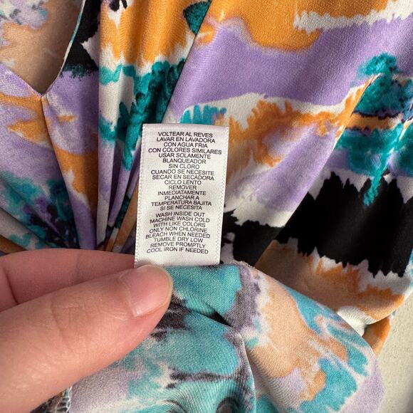 Daisy Fuentes Blouse Size S Multicolor Abstract Paint Print V-Neck Short Sleeve - Picture 7 of 11